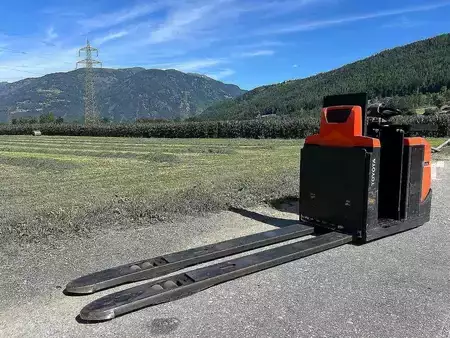 Stacker de condutor em pé 2015  Toyota 8L0P25P - 2400mm (4)