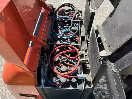 Stacker de condutor em pé 2015  Toyota 8L0P25P - 2400mm (8)