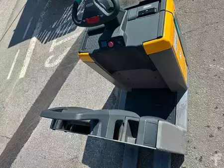 Stackers Stand-on 2021  Jungheinrich ECE 220 (6)