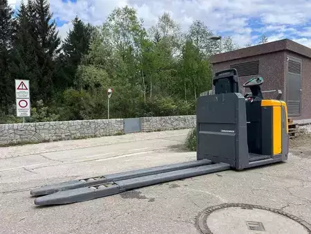 VZV s plošinou pro řidiče 2019  Jungheinrich ECE 225HP - 2400mm (4)