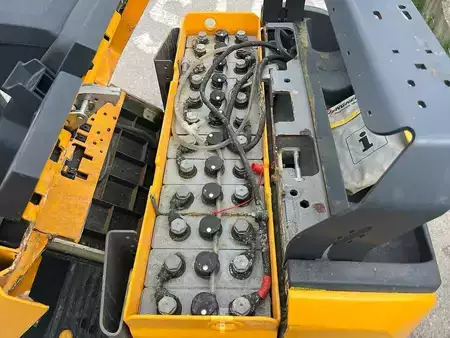 VZV s plošinou pro řidiče 2019  Jungheinrich ECE 225HP - 2400mm (9)