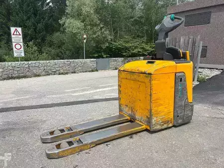 Stoccatori uomo a piedi 2018  Jungheinrich ERE 120 (4)