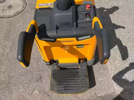 Wózki z platformą operatora 2016  Jungheinrich ERD 120 - 166ZT (6)