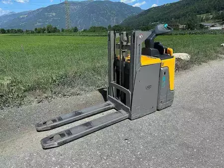 Wózki z platformą operatora 2022  Jungheinrich ERD 120i - 166ZT Lithium (4)