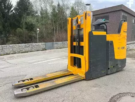 Stacker stå på 2015  Jungheinrich ERD 220 - 166ZT (4)