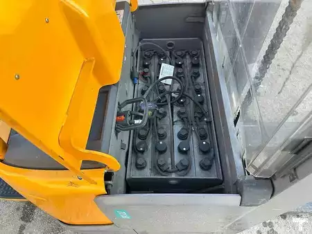 Stackers Stand-on 2018  Jungheinrich ERC 212 - 360ZT (9)