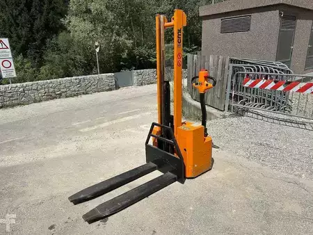 Pallestabler 2003  CML POKER 1610 - 1600mm (4)