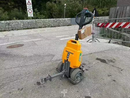 Tow Tugs 2023  Jungheinrich EZS 010 (1)
