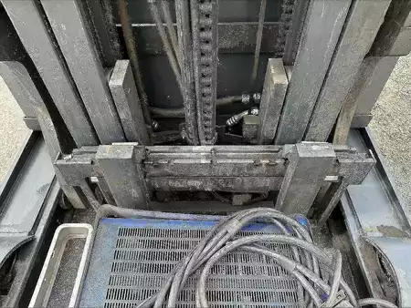 Reach Truck 2019  Linde R12B-01 - 446DZ (6)