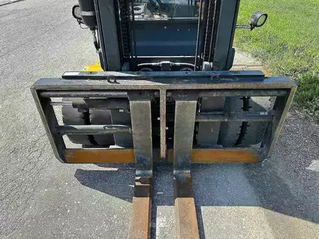 Sähkö - 4 pyör 2019  Carer R60H - 4000mm (6)