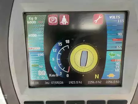 Sähkö - 4 pyör 2018  Carer R60H - 4000mm (8)