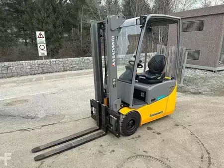 Electric - 3 wheels 2019  Jungheinrich EFG 113 - 310ZT (1)