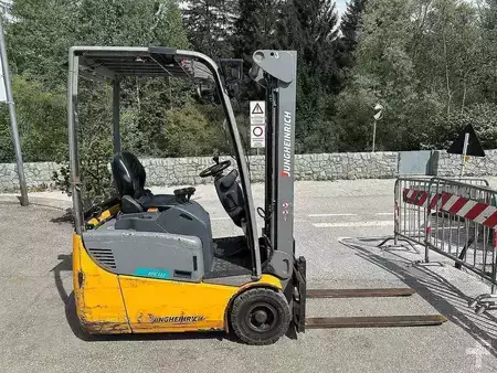 Electric - 3 wheels 2020  Jungheinrich EFG 113 - 330ZZ (5)