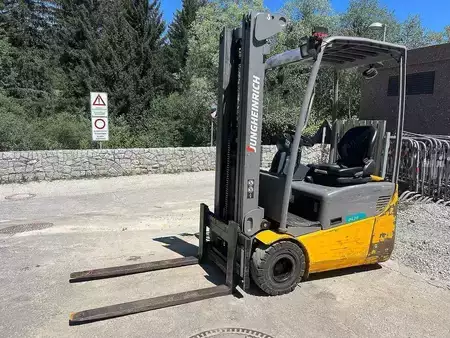Electric - 3 wheels 2016  Jungheinrich EFG 113 - 500DZ (1)
