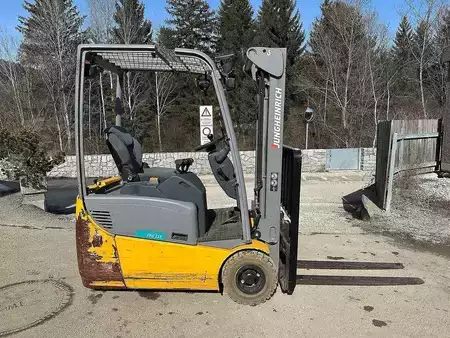Elektryczne 3-kołowe 2019  Jungheinrich EFG 115 - 310ZZ (5)