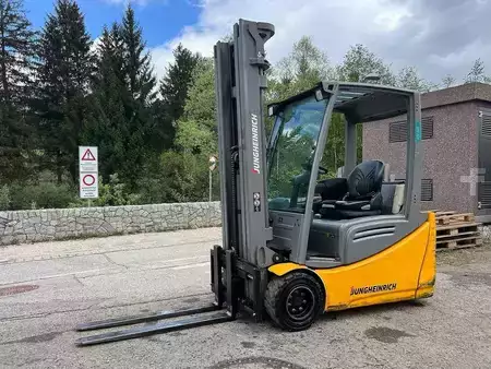 Electric - 3 wheels 2019  Jungheinrich EFG 218 - 550DZ (1)