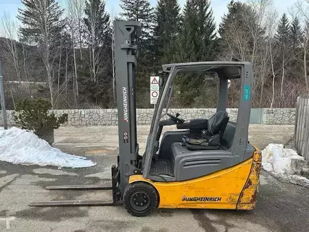 Electric - 3 wheels 2019  Jungheinrich EFG 220 - 400ZT (2)