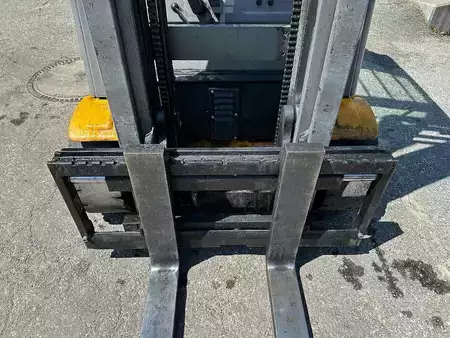 Electric - 3 wheels 2021  Jungheinrich EFG 220 - 400ZT (6)