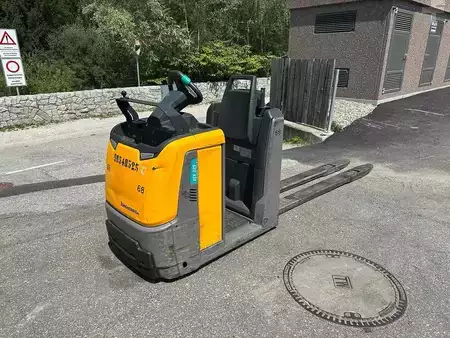 Wózki z platformą operatora 2015  Jungheinrich ECE 225 - 2400mm (1)