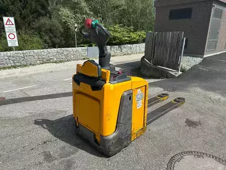 Stå-ind Stabler 2018  Jungheinrich ERE 225 - 1600mm (1)