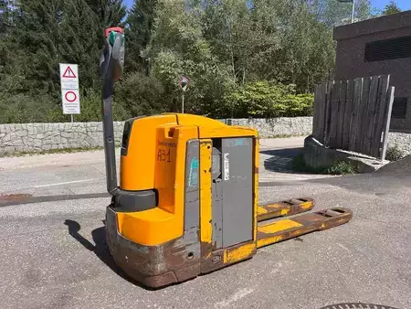 Transpalettes électriques 2018  Jungheinrich EJE 225 (1)