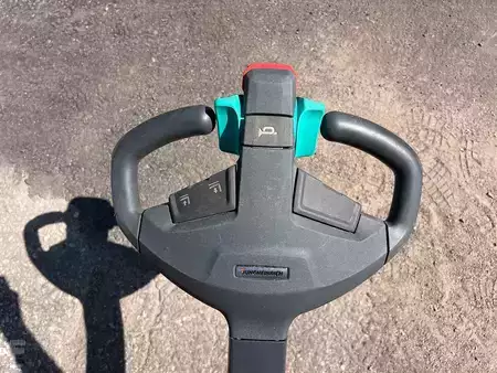 Transpalettes électriques 2018  Jungheinrich EJE 225 (6)