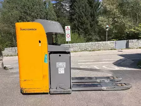 Stoccatori uomo a piedi 2018  Jungheinrich ESE 120 (2)