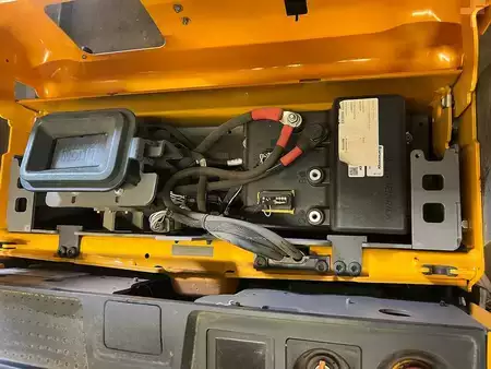 Wózki niskiego podnoszenia 2022  Jungheinrich EJE 222 - 2400mm (8)