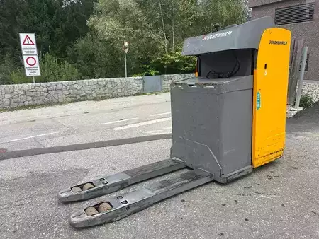 Stoccatori uomo a piedi 2018  Jungheinrich ESE 120 (4)