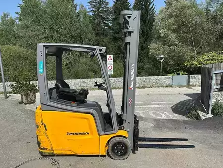 Carrelli elettrici 3 ruote 2022  Jungheinrich EFG 216k - 600DZ (5)
