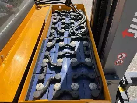 Reach Trucks 2020  Jungheinrich ETV 214 - 650DZ (8)