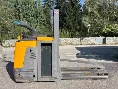 Stoccatori uomo a piedi 2017  Jungheinrich ERD 220 - 201ZT (2)