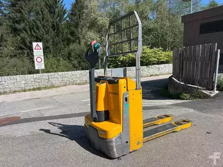 Electric Pallet Trucks 2022  Jungheinrich EJE 116 (1)