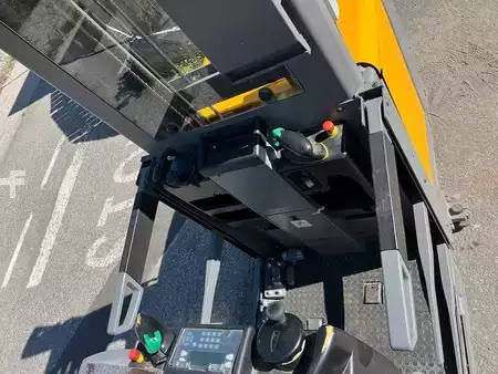Vertical order pickers 2015  Jungheinrich EKS 210 - 425ZT (6)