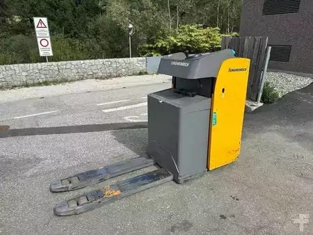 Transpallet elettrici uomo seduto 2018  Jungheinrich ESE 120 (4)