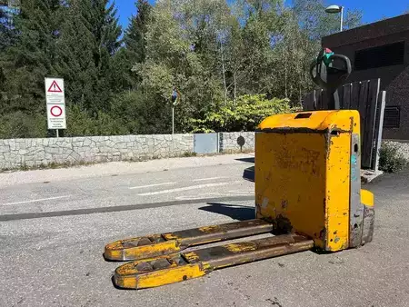 Electric Pallet Trucks 2021  Jungheinrich EJE 116 (4)