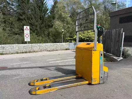 Electric Pallet Trucks 2022  Jungheinrich EJE 116 (4)
