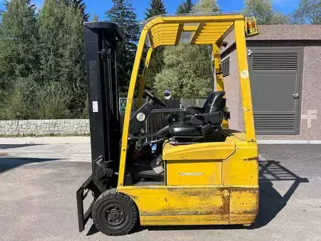 Carrelli elettrici 3 ruote 2006  Hyster J1.60XMT - 4750mm (2)