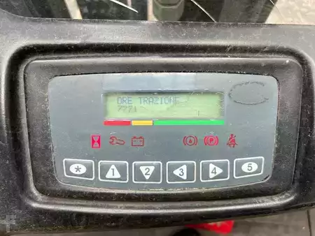 Carrelli elettrici 3 ruote 2009  Hyster J2.00XMT - 4750mm (8)