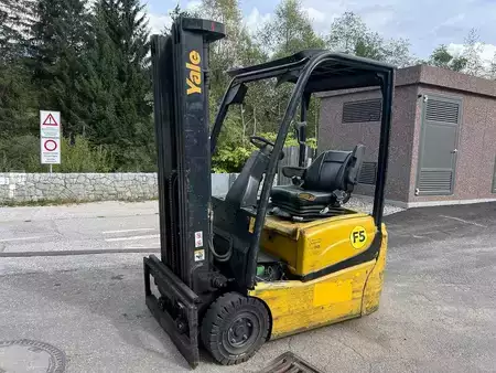Elektro tříkolové VZV 2010  Yale ERP16VT SWB E2130 - 4900mm (1)