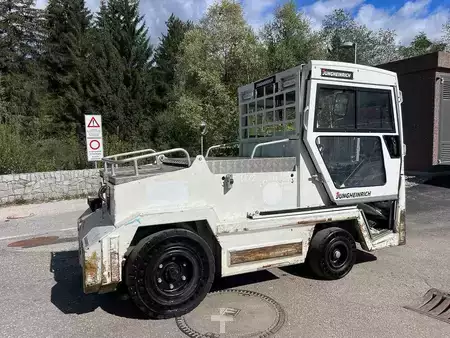 Tahač 2017  Charlatte T135 EVO (1)