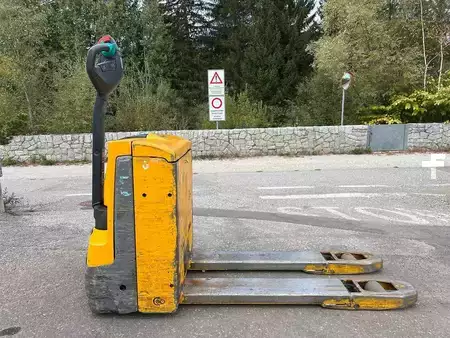 Electric Pallet Trucks 2018  Jungheinrich EJE 116 (2)