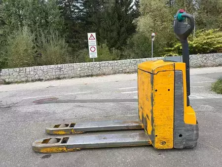 Electric Pallet Trucks 2018  Jungheinrich EJE 116 (5)