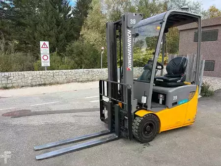 Electric - 3 wheels 2018  Jungheinrich EFG 110 - 300ZT (1)