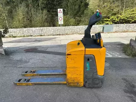 Stoccatori uomo a piedi 2021  Jungheinrich ERE 120 (5)