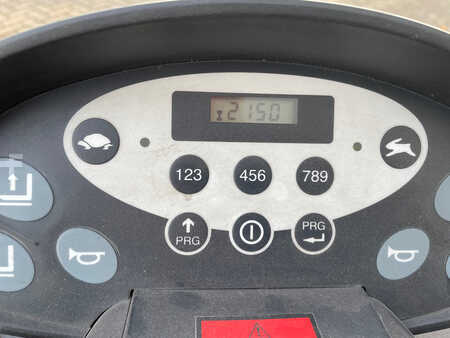 Recogepedido horizontal 2013  Still CX-M10 - AKKU 93% (11)