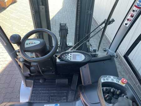 Chariots électriques à 4 roues  Still RX60-30 - ZINKENVERSTELLUNG! (8)