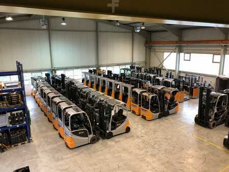Dieselstapler 2016  Still RX70-35 - NUR 1285h (2)