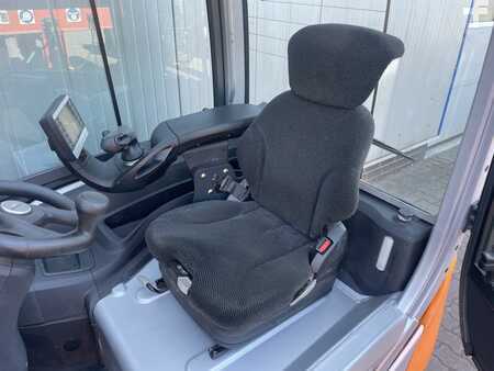 Chariots électriques à 4 roues 2018  Still RX20-20P - TOP Batterie (8)