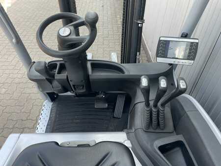 Eléctrica de 3 ruedas 2019  Still RX20-20L (9)